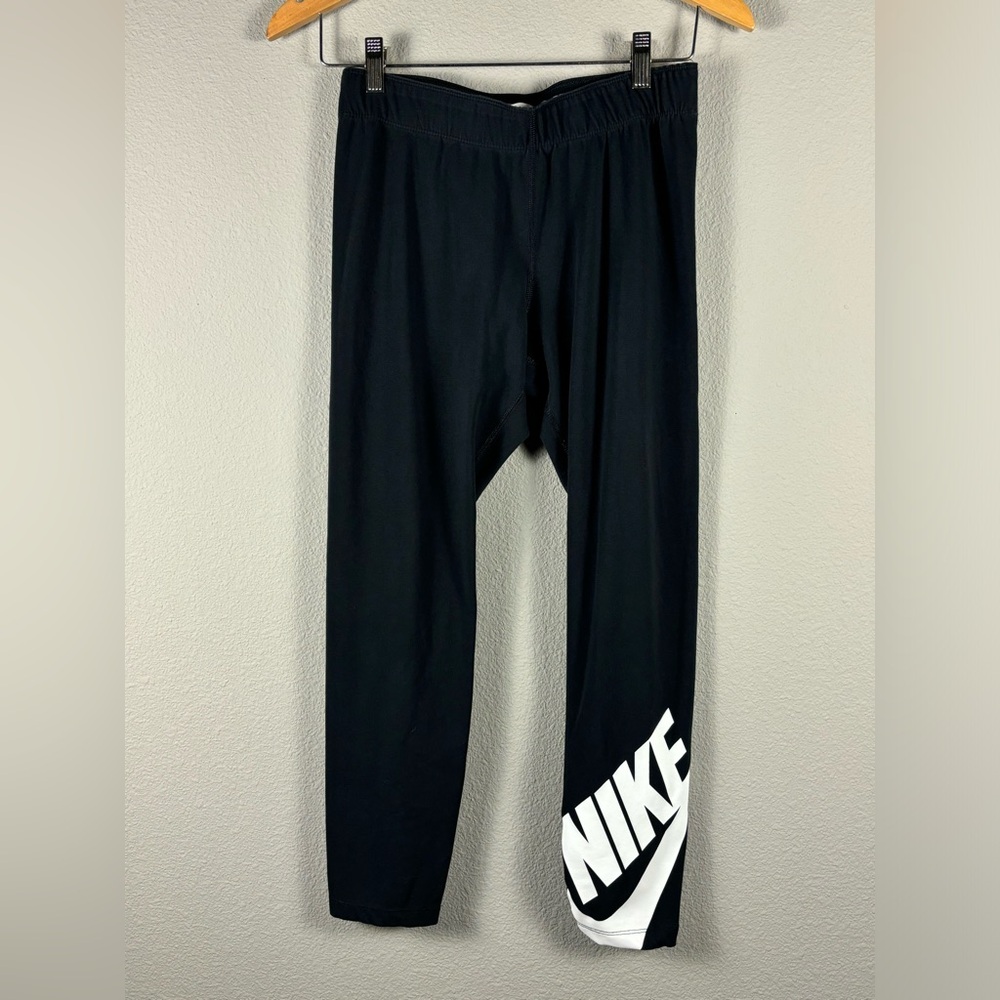 Nike Women's Size Medium Black/White Just Do It Leg Leggings (CN8033-010)